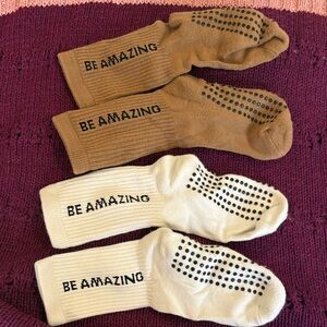 2 pairs: “Be Amazing” Non-Slip Pilates Socks Set